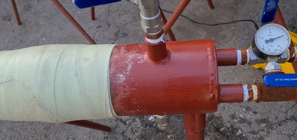 A leaking pipe repair made with Superfast Aqua PW Epoxy Putty and SylWrap HD withstands pressure up to 30 bar during successful ASME PCC-2 402-III qualification testing